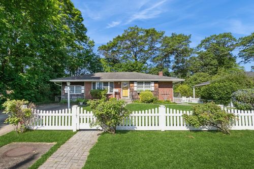 240 W 12th St, Deer Park, NY, 11729-5919 | Card Image