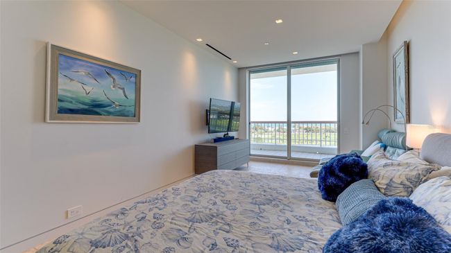 PH1 - 455 Longboat Club Road, Condo with 3 bedrooms, 3 bathrooms and null parking in Longboat Key FL | Image 30