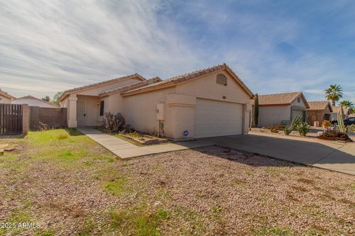 3233 W Abraham Ln, Phoenix, AZ, 85027-2243 | Card Image
