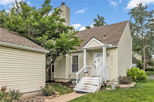 6210 Nw 82nd Ter, Kansas City, MO, 64151-1053 | Card Image