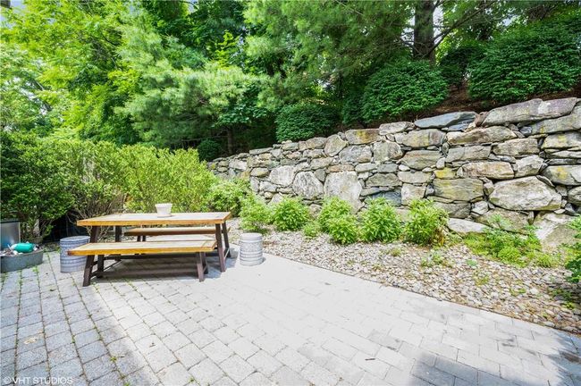 32 Landing Dr, Condo with 2 bedrooms, 3 bathrooms and 1 parking in Dobbs Ferry NY | Image 16