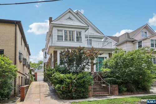 5 77th St, North Bergen, NJ, 07047-5919 | Card Image