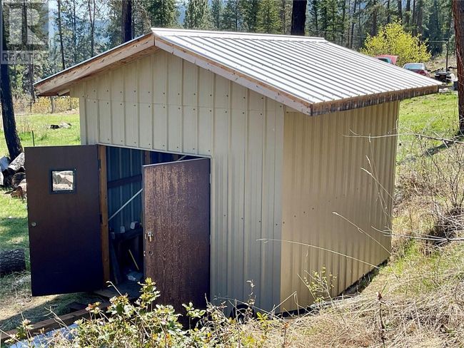 1715 Highway 33, House other with 3 bedrooms, 3 bathrooms and 1 parking in Rock Creek BC | Image 13