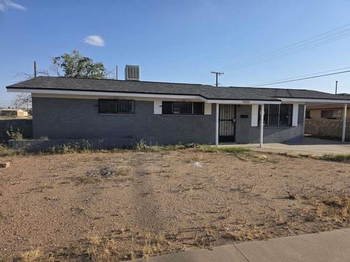 9500 Verbena Dr, El Paso, TX, 79924-6226 | Card Image