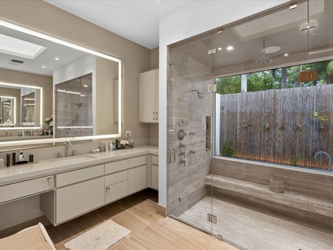 224 S Island, House other with 4 bedrooms, 6 bathrooms and null parking in Golden Beach FL | Image 71