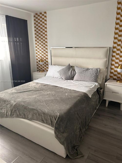 apt-8f-1881 Washington Ave, Miami Beach, FL, 33139-7412 | Card Image