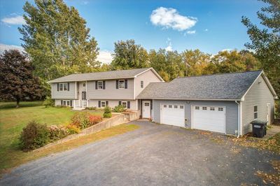 1270 Bridge Road, House other with 4 bedrooms, 3 bathrooms and null parking in North Hero VT | Image 1