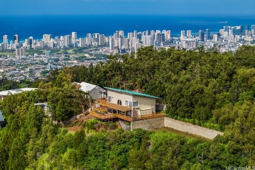 4969 Maunalani Cir, Honolulu, HI, 96816-4030 | Card Image