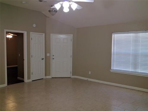 416 Cherokee Gate Dr, Yukon, OK, 73099-6146 | Card Image