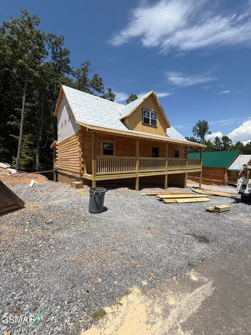 808 String Run Way, Pigeon Forge, TN, 37863 | Card Image