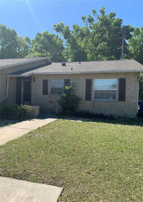 9501-9501 Lake Park Dr, THONOTOSASSA, FL, 33592-3516 | Card Image