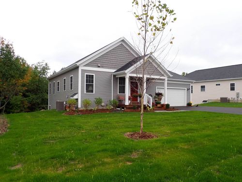 7-welchii-7 Dogwood Circle, Milton, VT, 05468 | Card Image