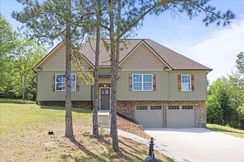 46 Falcons View Dr, Ringgold, GA, 30736-4061 | Card Image