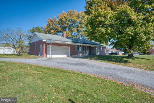 5116 Old Route 22, Hamburg, PA, 19526-7930 | Card Image