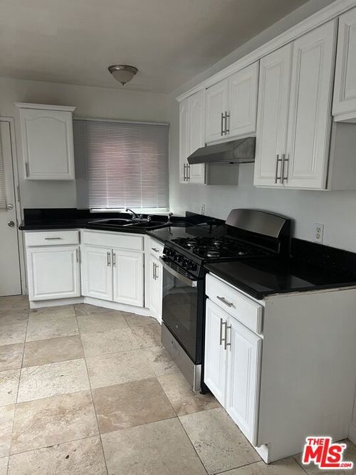 224 1/2 E Avenue 42, Los Angeles, CA, 90031-1523 | Card Image
