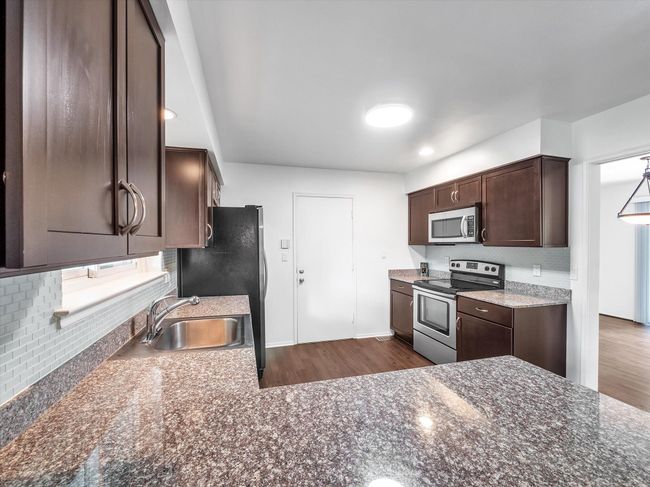 5552 Wild Ridge Ln, House other with 4 bedrooms, 3 bathrooms and null parking in West Bloomfield MI | Image 4