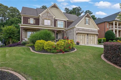 4415 Manor Creek Dr, Cumming, GA, 30040-6817 | Card Image