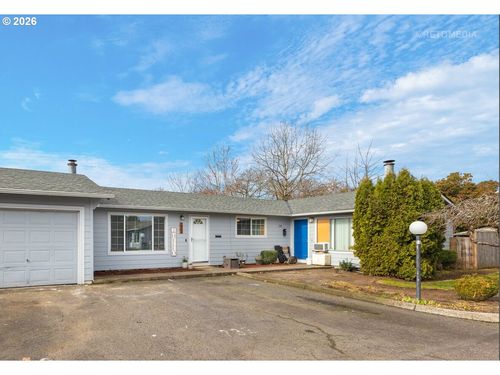 233 Se 3rd Ave, Canby, OR, 97013-4415 | Card Image