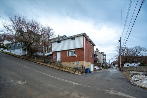 812 Neel St, Homestead, PA, 15120-1025 | Card Image