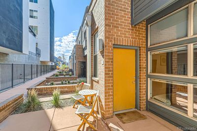 1471 27th Street, Townhouse with 2 bedrooms, 2 bathrooms and 2 parking in Denver CO | Image 2