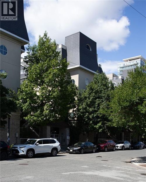 250-30 Stadium Rd, Toronto, ON, M5V3P4 | Card Image
