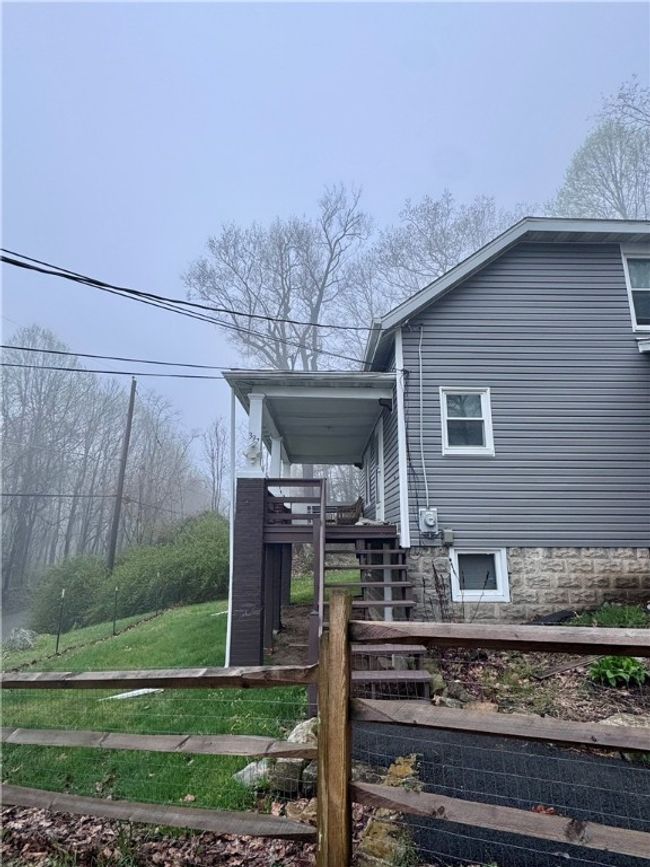 397 Mount Tabor Rd, House other with 2 bedrooms, 1 bathrooms and null parking in Connellsville PA | Image 4
