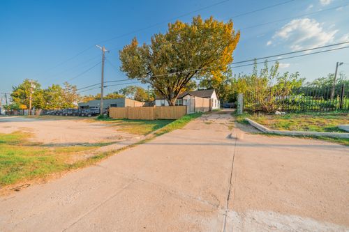 3412 E Illinois Ave, Dallas, TX, 75216-3958 | Card Image