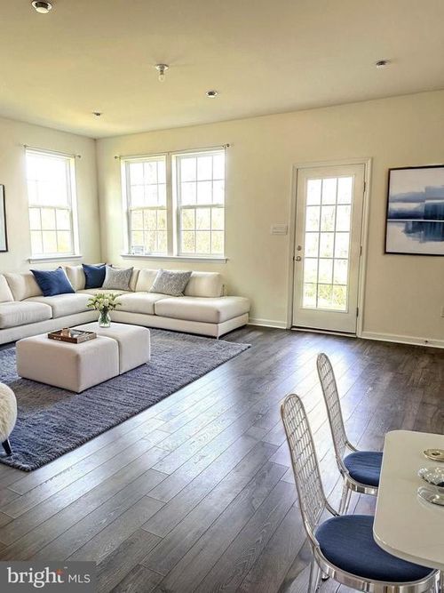 121 Mazzeo Dr, Glassboro, NJ, 08028-2675 | Card Image