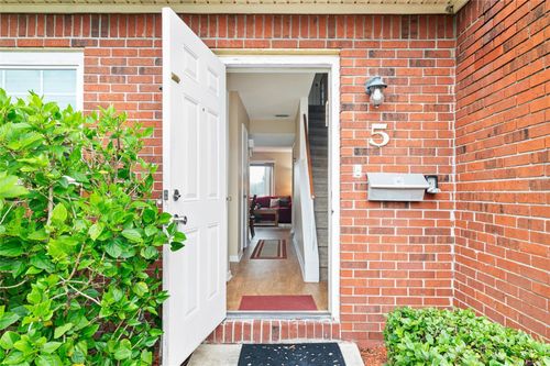 apt-g5-1920 E Edgewood Dr, LAKELAND, FL, 33803-3408 | Card Image