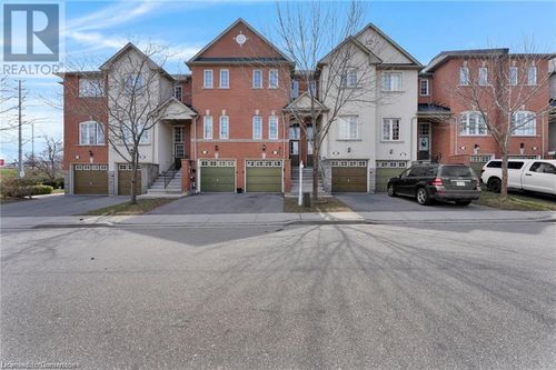 176-435 Hensall Cir, Mississauga, ON, L5A4P1 | Card Image