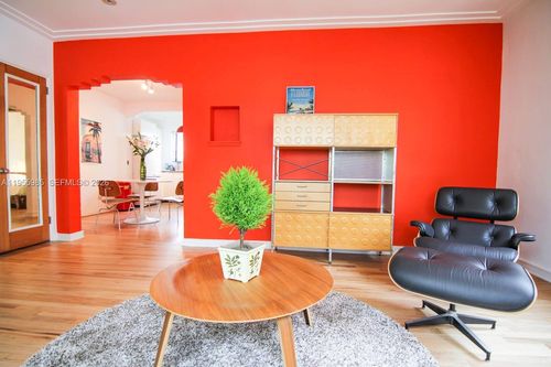 400 Meridian, Miami Beach, FL, 33139 | Card Image