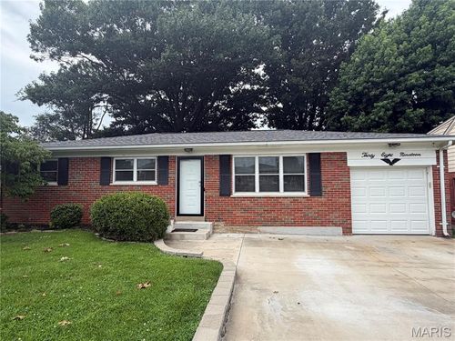 3819 Cordes Dr, Saint Louis, MO, 63125-4527 | Card Image
