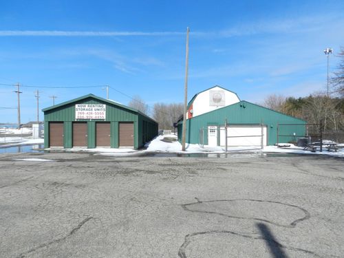 67734 M 152, Dowagiac, MI, 49047-9028 | Card Image