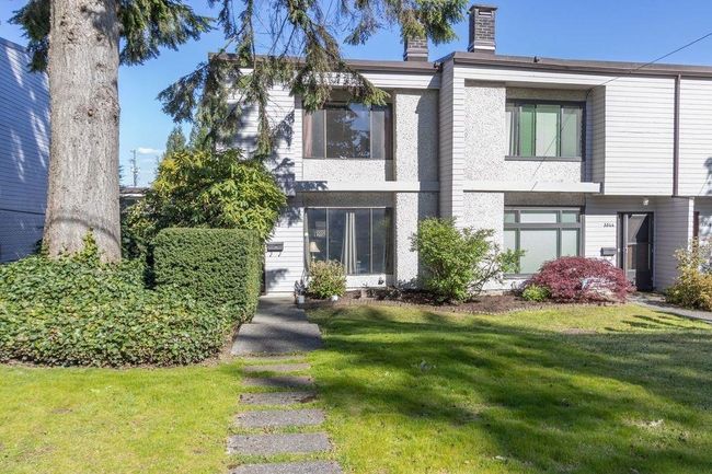 3348 Vincent Street, Townhouse with 3 bedrooms, 1 bathrooms and 2 parking in Port Coquitlam BC | Image 2