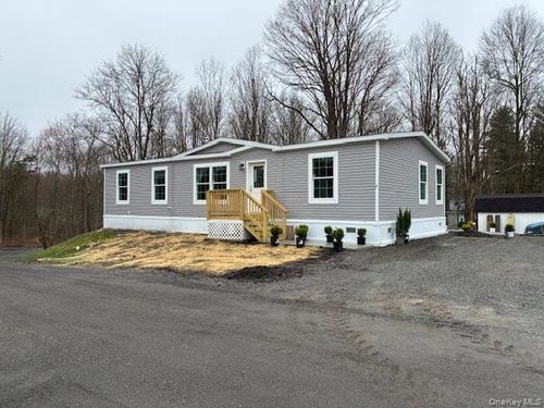 7-1450 Route 376, Wappingers Falls, NY, 12590-6112 | Card Image