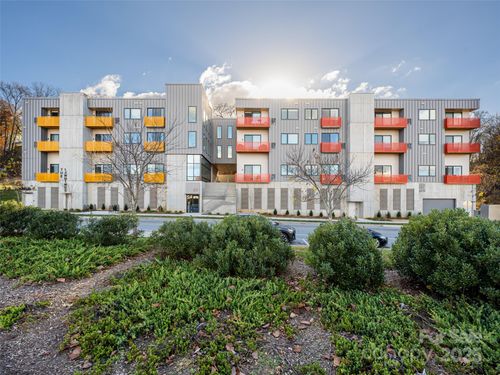 203-68 Craven St, Asheville, NC, 28806-4608 | Card Image