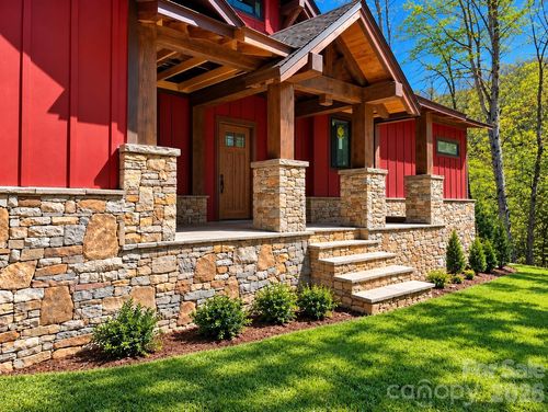 30 Finlaystone Trce, Waynesville, NC, 28786-1734 | Card Image