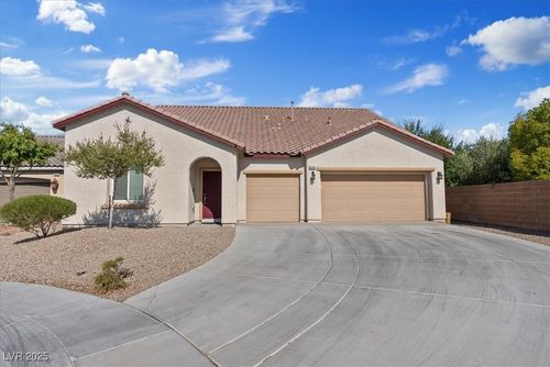 8204 Silver Vine St, North Las Vegas, NV, 89085-4445 | Card Image