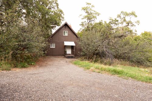 2562 N Viking Dr, Eden, UT, 84310-5507 | Card Image
