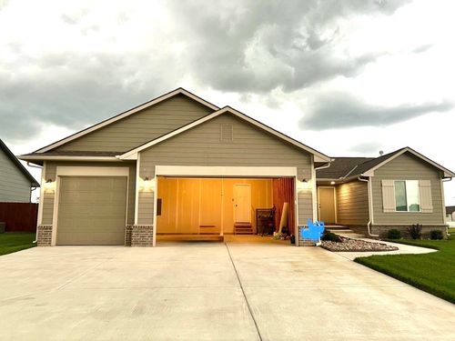 4560 N Atherton St, Maize, KS, 67101-9040 | Card Image