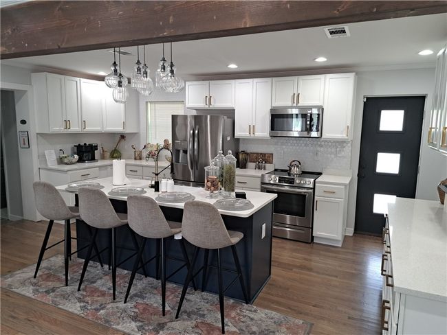 412 Porter Dr, Home with 4 bedrooms, 3 bathrooms and null parking in Tuskegee AL | Image 4