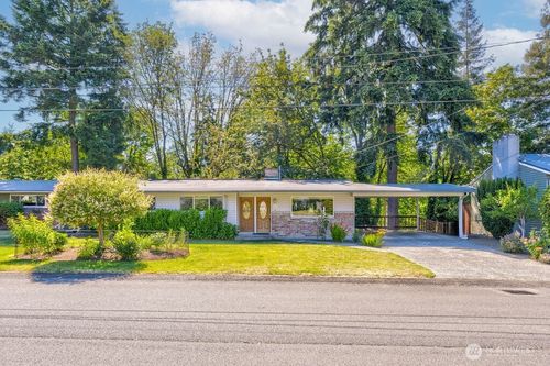 5221 120th Ave Se, Bellevue, WA, 98006-2825 | Card Image