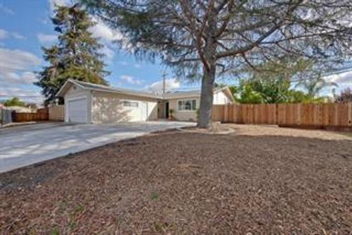 2130 Tampa Way, San Jose, CA, 95122-2245 | Card Image