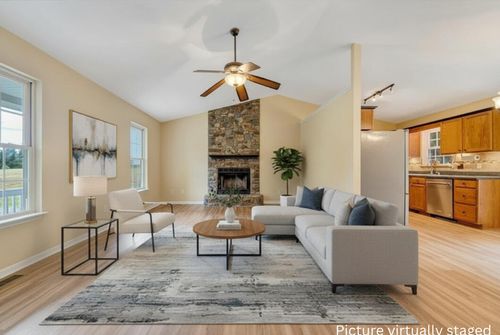 1185 Virginia Woods Dr, Moneta, VA, 24121-4566 | Card Image