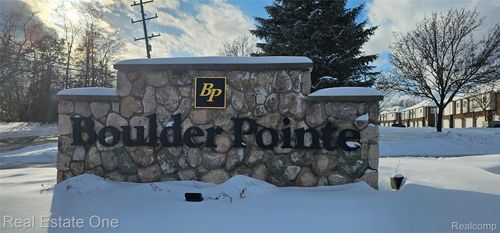 85-6988 Boulder Pointe Drive, Washington Township, MI, 48094 | Card Image