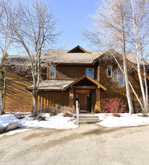 555 Poplar River Road, Lutsen, MN, 55612 | Card Image