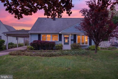 1036 Spruce St, MIDDLETOWN, PA, 17057-2154 | Card Image