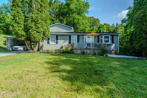130 Day Cir, Tazewell, TN, 37879-5520 | Card Image