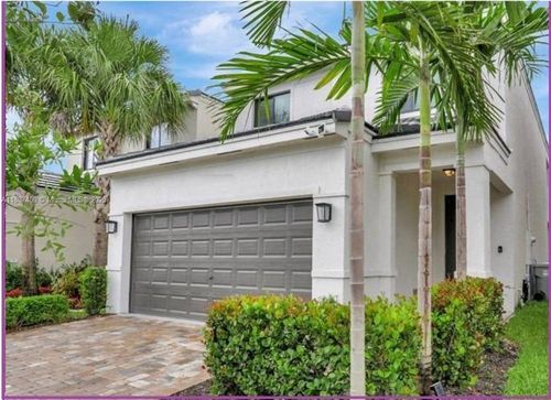 3575 Nw 1st St, Pompano Beach, FL, 33069-2731 | Card Image