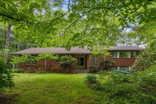 26 Arrowhead Rd, Weston, MA, 02493-1707 | Card Image